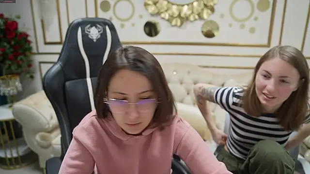 Snapshot of Zoe_Kiss chatting on January 2026 11:46:02 AM Zoe Kiss online show from January 2026 11:46:02 AM