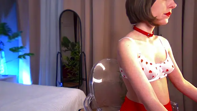 Lil  Fleur online show from February 2026 09:00:01 PM