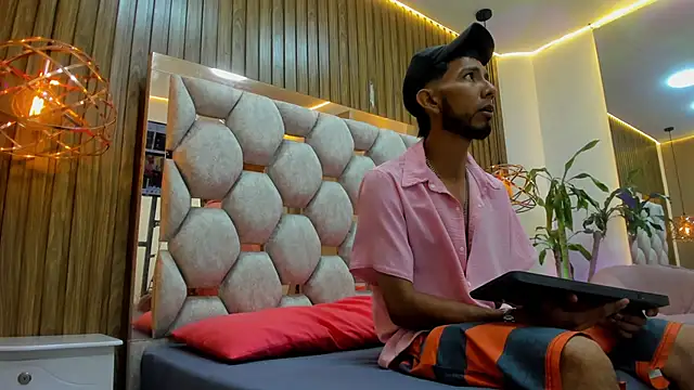 james  walsh online show from February 2026 07:56:02 PM