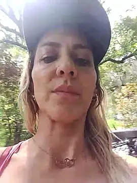 Monita Med online show from May 2026 03:51:02 PM