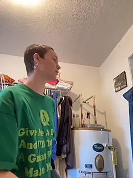 Snapshot of SugarNCinnamon chatting on February 2026 09:34:01 PM SugarNCinnamon online show from February 2026 09:34:01 PM