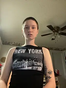 Snapshot of SugarNCinnamon chatting on February 2026 01:37:02 AM SugarNCinnamon online show from February 2026 01:37:02 AM