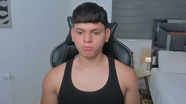 stefan leenox online show from July 2026 12:39:02 AM