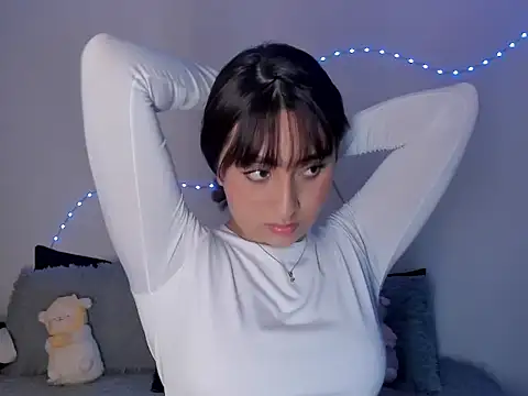 Snapshot of Roseholden chatting on February 2026 11:45:02 PM Roseholden online show from February 2026 11:45:02 PM