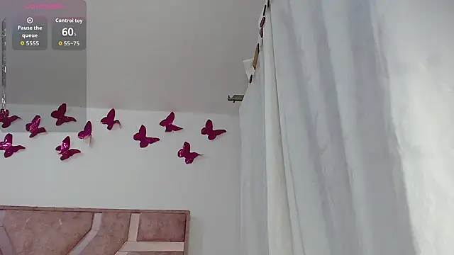 Roxy Fox- online show from March 2026 03:25:02 AM