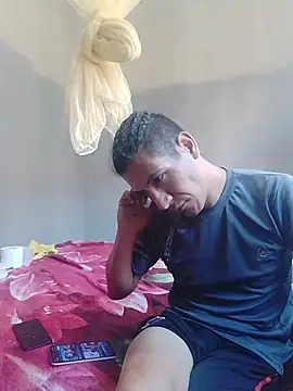 Rodrigohernan19 online show from June 2026 01:48:01 PM