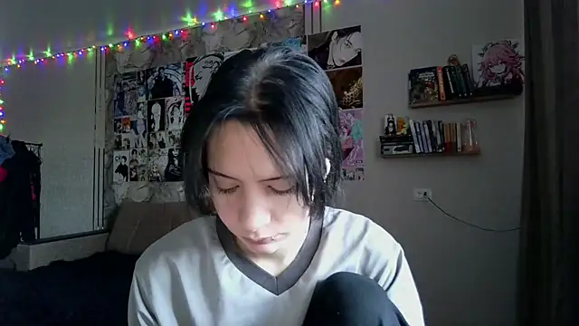 Snapshot of LxayBloom chatting on January 2026 06:29:02 AM LxayBloom online show from January 2026 06:29:02 AM