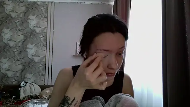 Snapshot of LxayBloom chatting on February 2026 07:28:02 AM LxayBloom online show from February 2026 07:28:02 AM