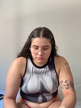 Snapshot of chinaaa2333 chatting on February 2026 01:48:02 PM chinaaa2333 online show from February 2026 01:48:02 PM