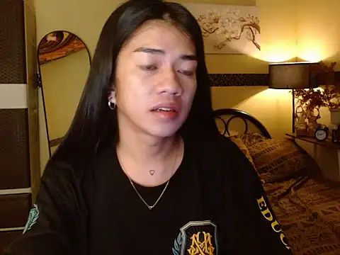 EnviousMaddie online show from April 2026 05:48:02 PM