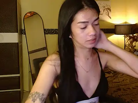 EnviousMaddie online show from April 2026 04:04:02 PM