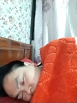 zuzu0099 online show from January 2026 03:38:01 PM