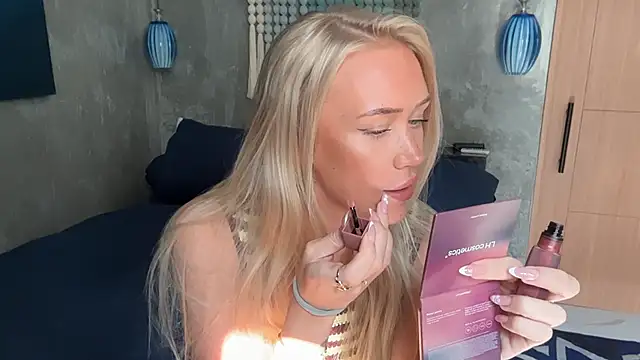 Snapshot of livsslife chatting on March 2026 01:10:01 AM livsslife online show from March 2026 01:10:01 AM
