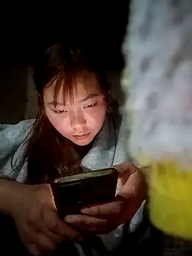 Snapshot of Miu_baby01 chatting on January 2026 12:42:01 PM Miu baby01 online show from January 2026 12:42:01 PM