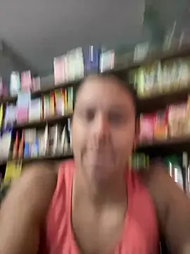 lannabellx online show from April 2026 10:38:01 PM