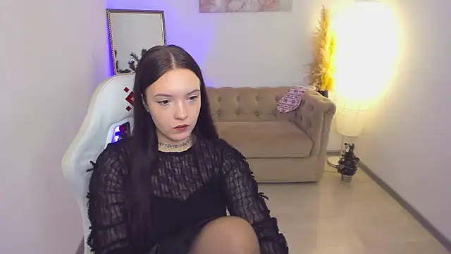 Emily tender online show from January 2026 05:53:02 AM