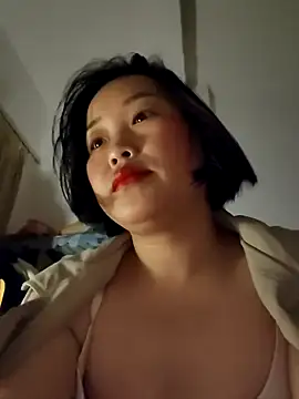   BingBing   online show from February 2026 08:17:02 PM