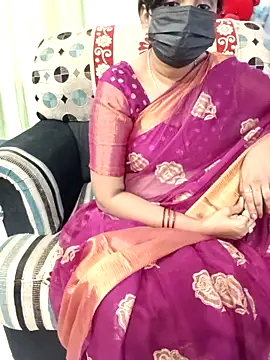 Tinarosy13 online show from February 2026 07:21:02 AM