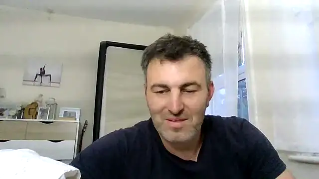 Snapshot of Hakfin666 chatting on June 2026 03:42:01 AM Hakfin666 online show from June 2026 03:42:01 AM