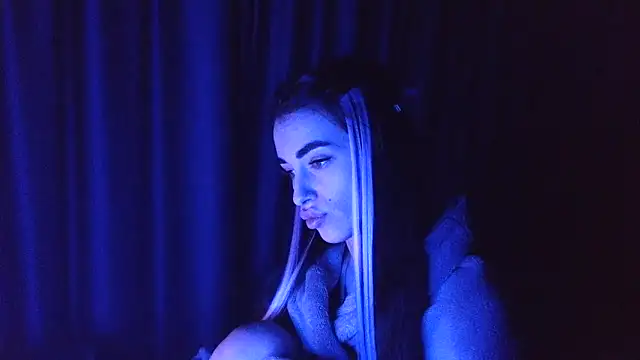 Vlada Elfie online show from February 2026 08:51:02 PM