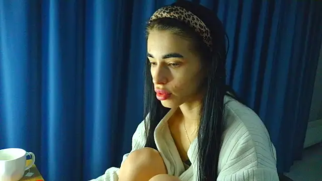 Vlada Elfie online show from March 2026 06:47:02 PM