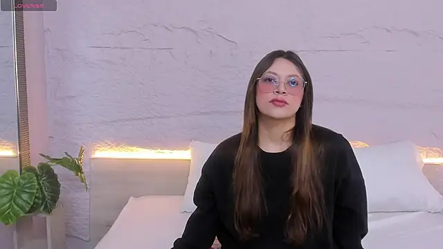 lanna 18  online show from February 2026 11:47:02 AM