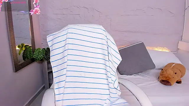 Snapshot of lanna_18_ chatting on April 2026 11:36:01 AM lanna 18 online show from April 2026 11:36:01 AM