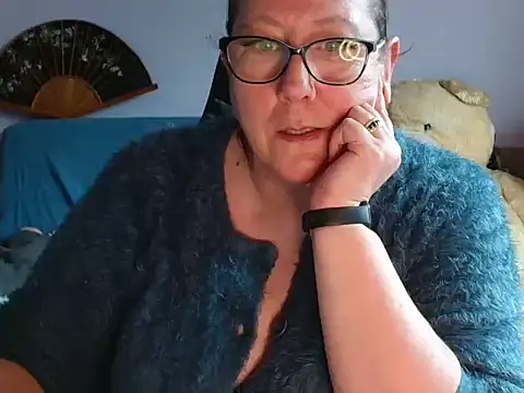 xmyriamx online show from February 2026 10:27:01 AM