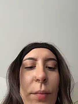 alesziarose  online show from January 2026 10:13:02 PM