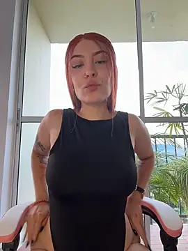 alesziarose  online show from April 2026 10:48:01 PM