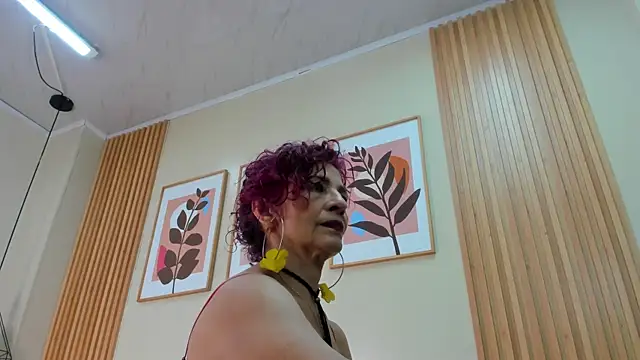 Dalila Najjar  online show from January 2026 02:22:02 PM