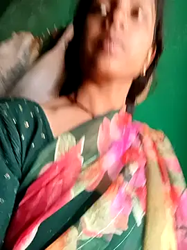 Snapshot of Alisha_beby143 chatting on January 2026 09:34:02 AM Alisha beby143 online show from January 2026 09:34:02 AM