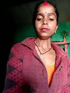 Snapshot of Alisha_beby143 chatting on January 2026 05:02:02 AM Alisha beby143 online show from January 2026 05:02:02 AM