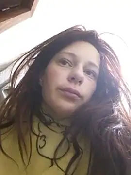 Snapshot of Lily_Viola chatting on April 2026 04:37:01 AM Lily Viola online show from April 2026 04:37:01 AM