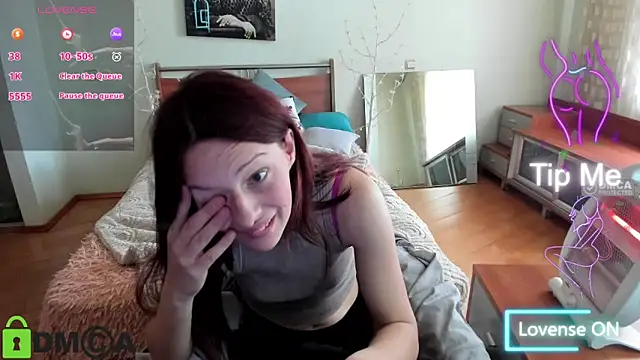 Snapshot of Lily_Viola chatting on May 2026 07:46:02 AM Lily Viola online show from May 2026 07:46:02 AM