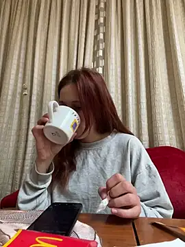 Snapshot of Lily_Viola chatting on June 2026 06:37:02 AM Lily Viola online show from June 2026 06:37:02 AM