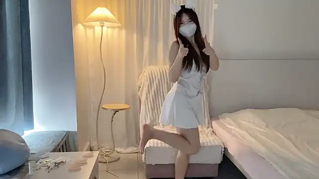 Snapshot of _xiaoxinxin_ chatting on June 2026 03:37:02 AM xiaoxinxin online show from June 2026 03:37:02 AM