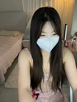 Snapshot of _xiaoxinxin_ chatting on July 2026 06:18:01 AM xiaoxinxin online show from July 2026 06:18:01 AM