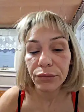 MissKryss online show from February 2026 06:45:01 PM