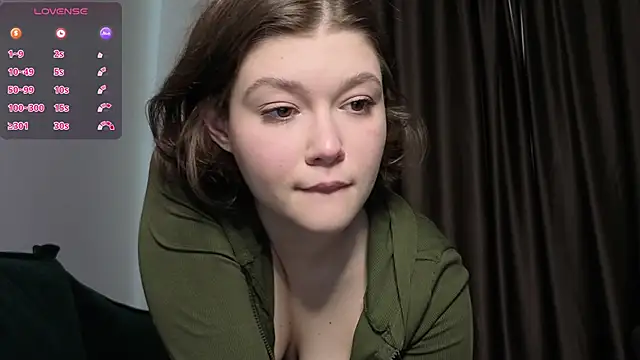 Snapshot of Lady___Bird chatting on February 2026 01:20:01 PM Lady Bird online show from February 2026 01:20:01 PM