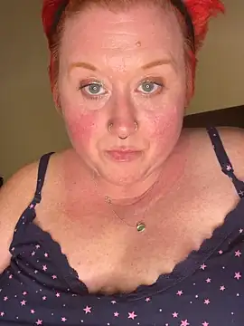 BustyRedxx online show from April 2026 06:27:02 PM