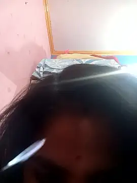 Snapshot of Moongirl963 chatting on January 2026 05:54:02 AM Moongirl963 online show from January 2026 05:54:02 AM