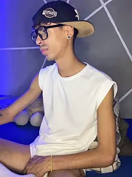 alexx 23cm online show from January 2026 01:31:02 AM