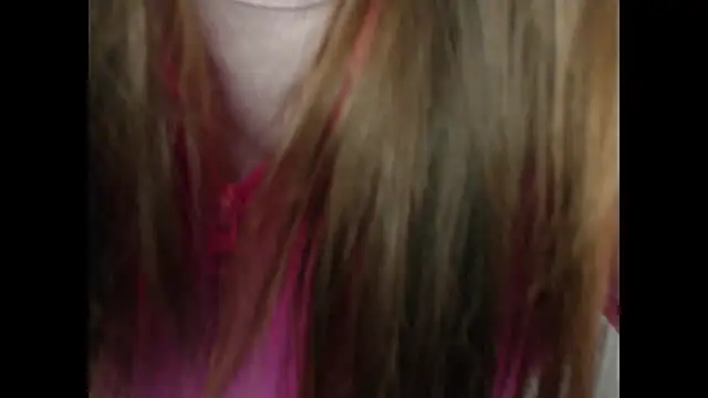 Snapshot of cammila_horn chatting on February 2026 06:11:02 AM cammila horn online show from February 2026 06:11:02 AM