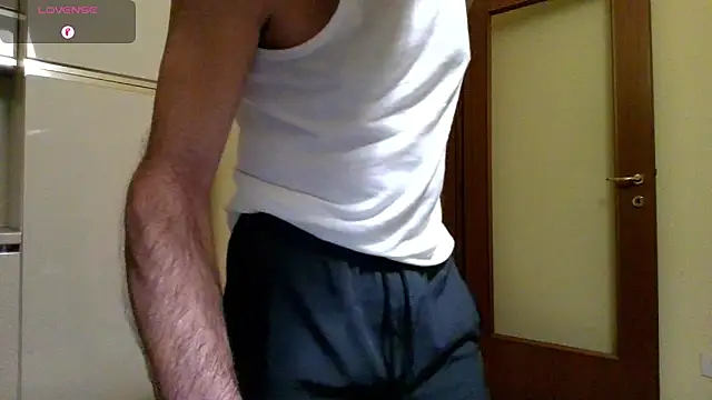 Snapshot of Ele7b5 chatting on May 2026 08:58:02 PM Ele7b5 online show from May 2026 08:58:02 PM