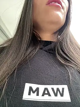 TaylorrHill online show from January 2026 07:17:02 PM