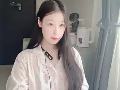 Snapshot of Hanhan-MM chatting on January 2026 12:49:02 AM Hanhan-MM online show from January 2026 12:49:02 AM