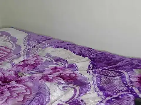 JuicyChandre online show from January 2026 08:56:01 PM