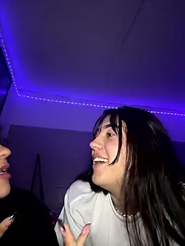 Snapshot of Paulina_party chatting on January 2026 12:32:02 PM Paulina party online show from January 2026 12:32:02 PM