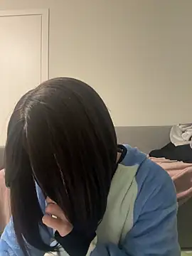 Snapshot of Lily_Lii chatting on January 2026 01:48:02 PM Lily Lii online show from January 2026 01:48:02 PM